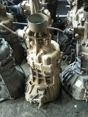 Photo - Toyota Hilux Gearbox