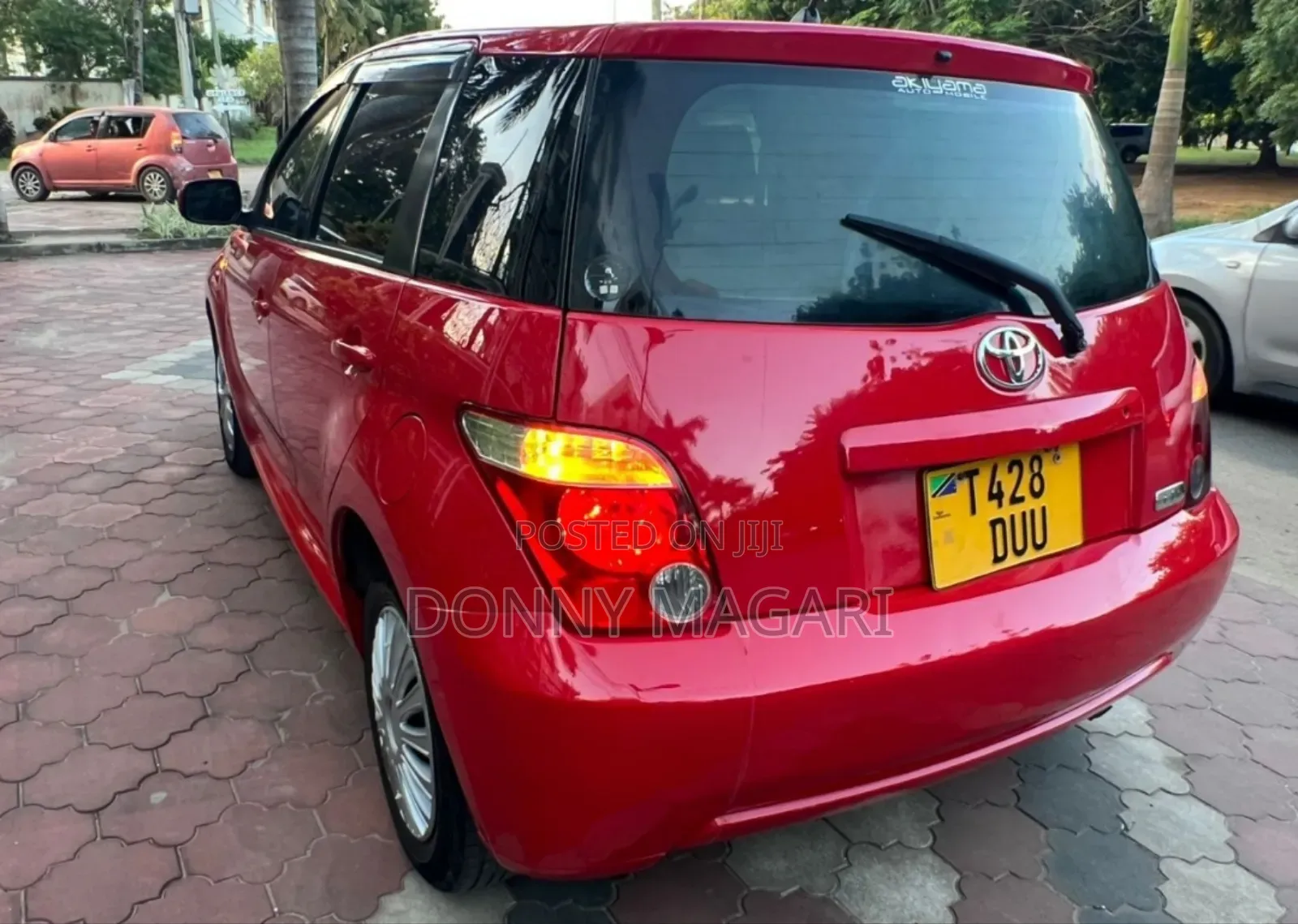 Toyota IST 2005 Red