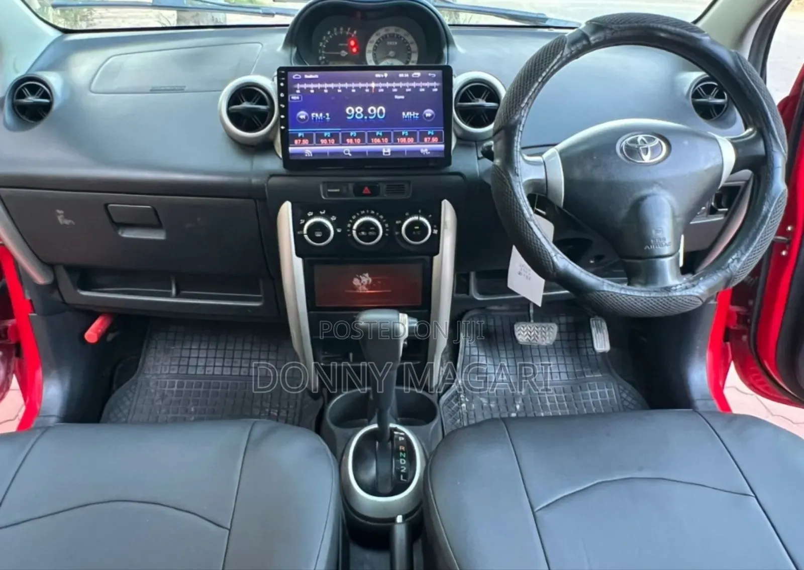 Toyota IST 2005 Red
