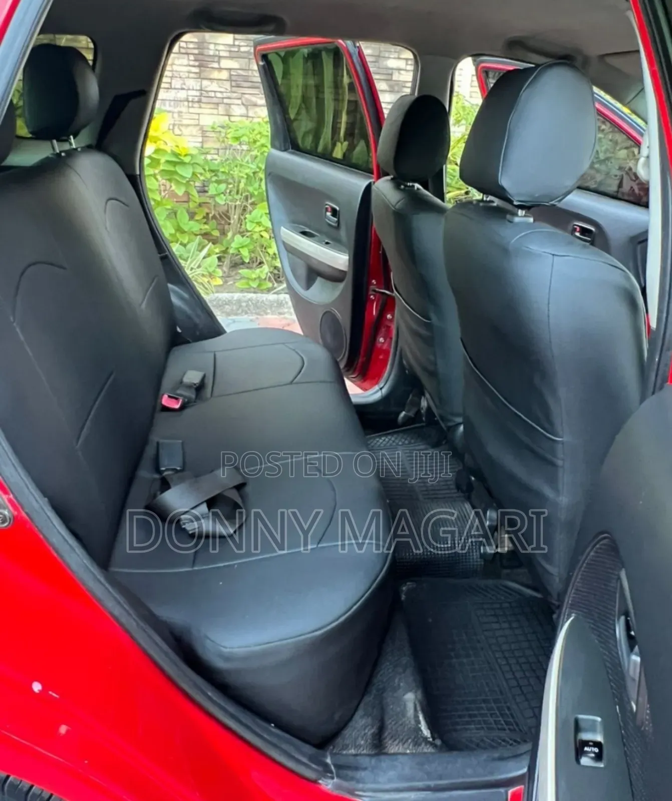 Toyota IST 2005 Red