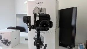 Dji Rs 4 Combo, 3-Axis Gimbal Stabilizer for Cameras