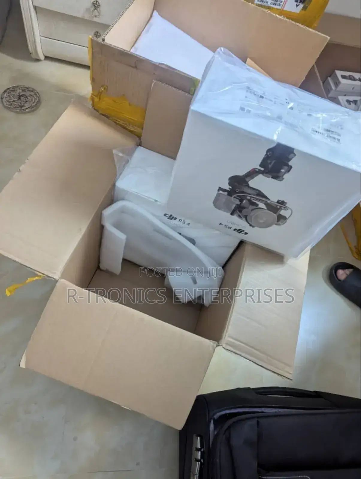 Dji Rs 4 Combo, 3-Axis Gimbal Stabilizer for Cameras