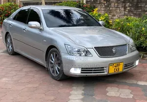 Toyota Crown 2006 Silver