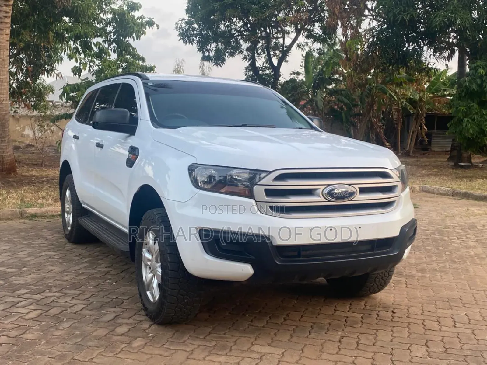 Ford Everest 2018 White