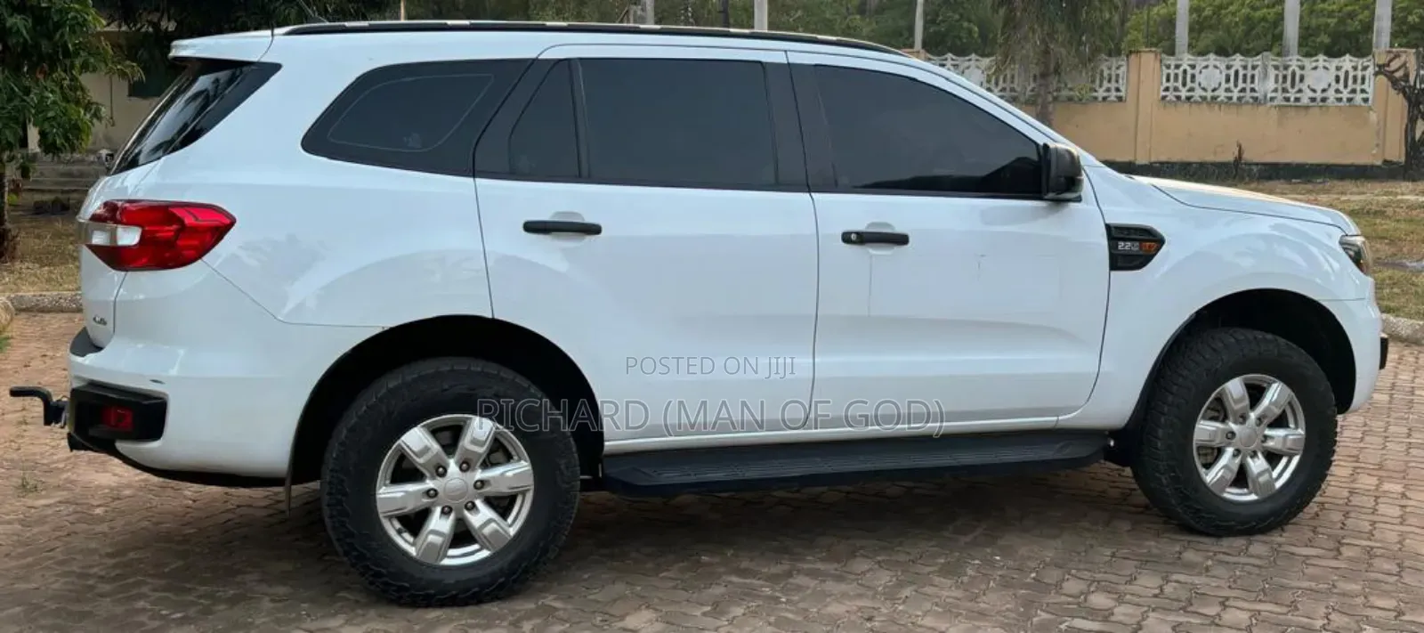 Ford Everest 2018 White