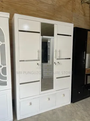 Kabati Milango Mitatu Classic Sana White Mbao Ngumu Imara