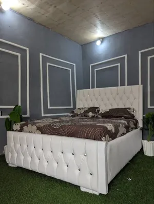 Kitanda Cha Bed Sofa Cheupe Mbao Imara