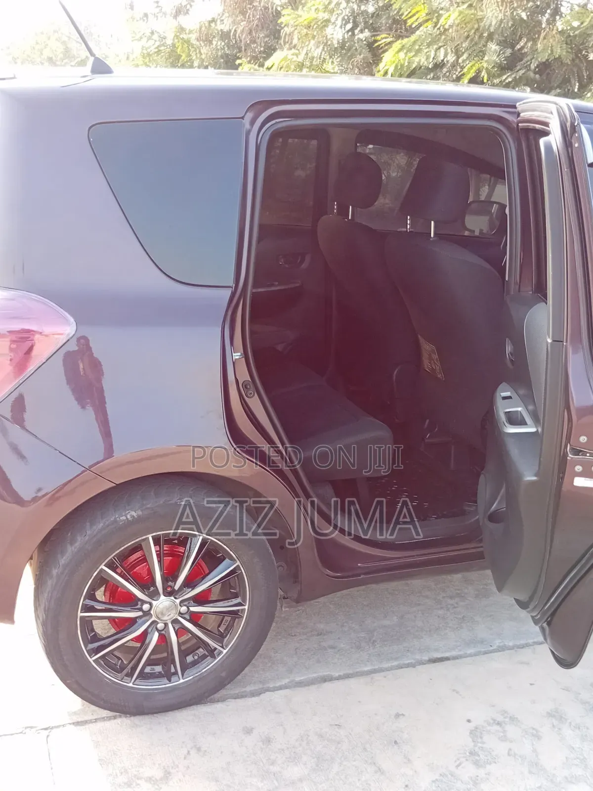 Toyota Ractis 1.3 FWD 2009 Burgundy