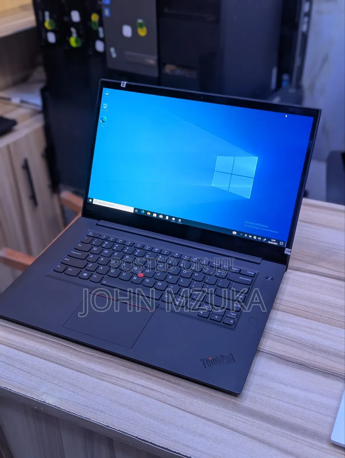 Laptop Lenovo ThinkPad 2 32GB Intel Xeon SSD 512GB