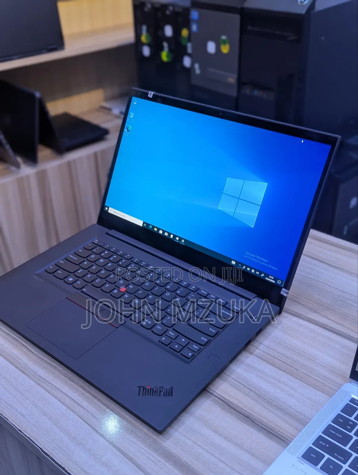 Laptop Lenovo ThinkPad 2 32GB Intel Xeon SSD 512GB