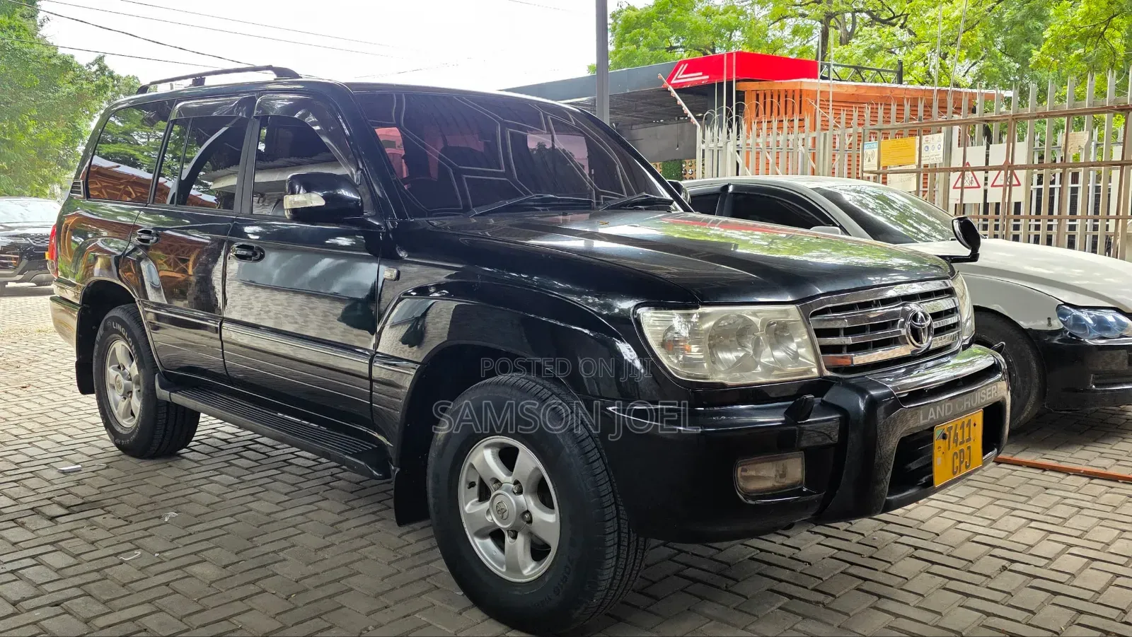 Toyota Land Cruiser 2003 Black