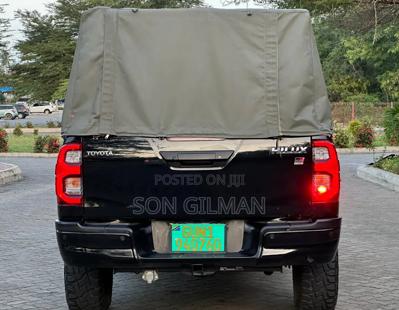 Toyota Hilux 2023 Black