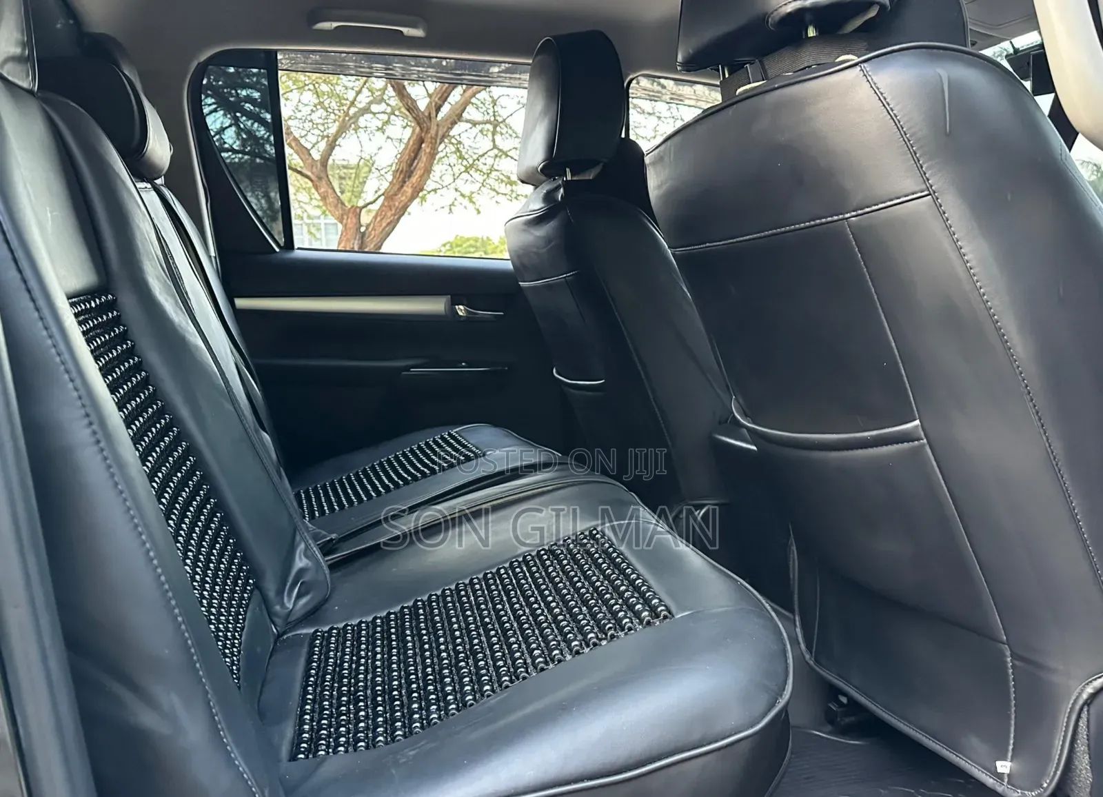 Toyota Hilux 2023 Black
