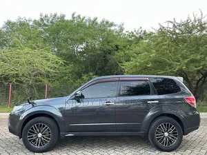 Subaru Forester 2012 Black