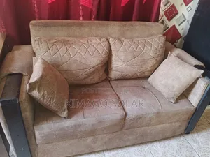 Photo - Sofa Ya Watu 2 Na Mtu 1 Zipo Vizuri Sana Zina Spring