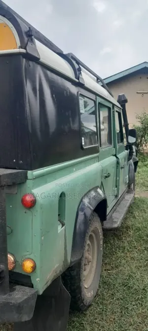 Land Rover Defender 1998 Blue