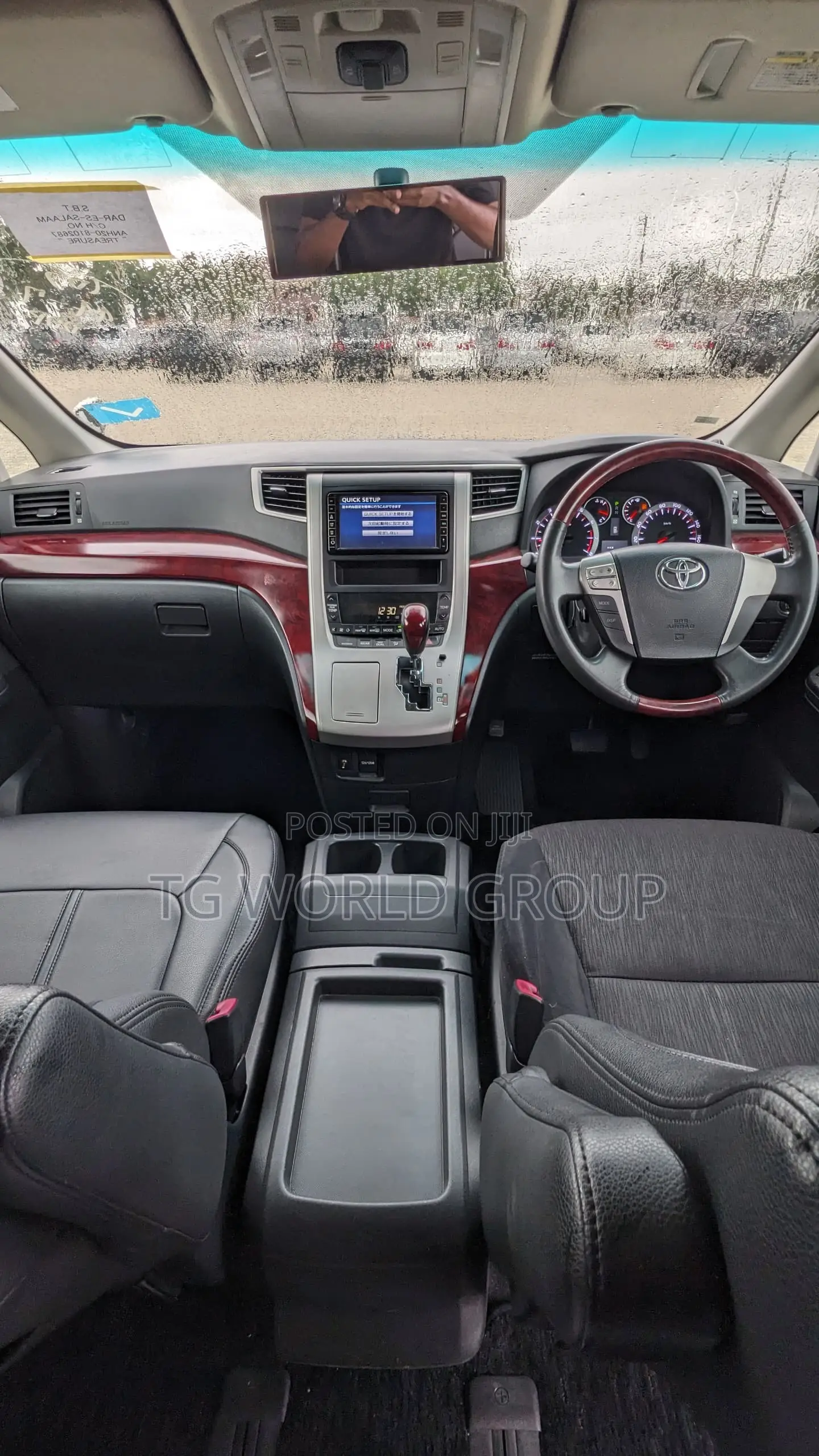 Toyota Alphard 2.4 Petrol FWD 2011 White