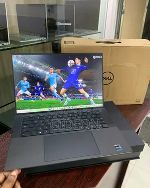 New Laptop Dell XPS 15 9530 16GB Intel Core I7 SSD 1T