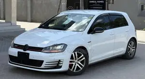 Photo - Volkswagen Golf 2014 White