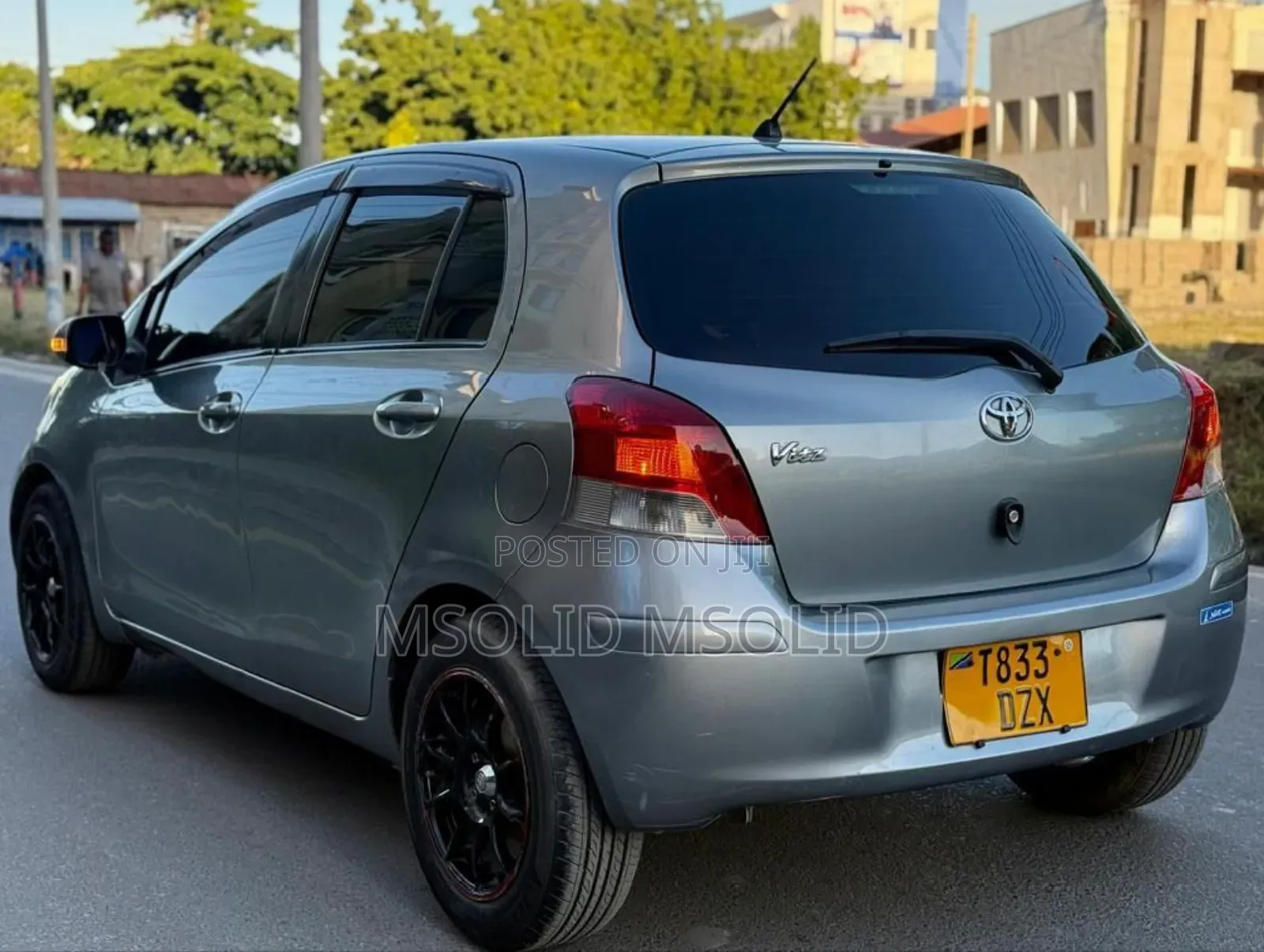 Toyota Vitz 2008 Silver