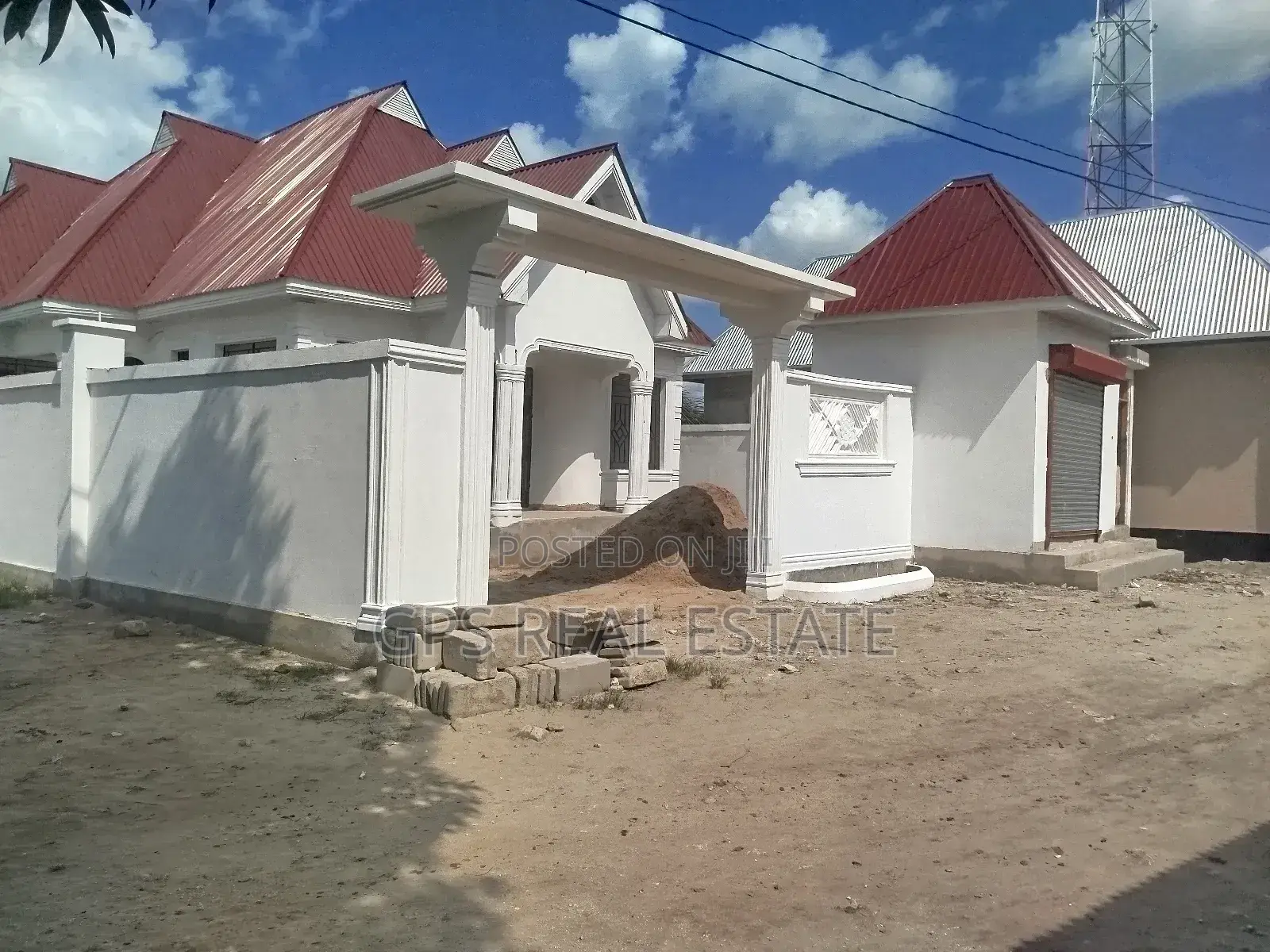 3bdrm House in Ungindoni Kisaranga, Kigamboni for sale