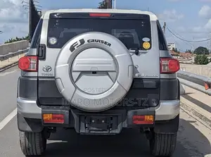 Toyota Land Cruiser 2011 Gray