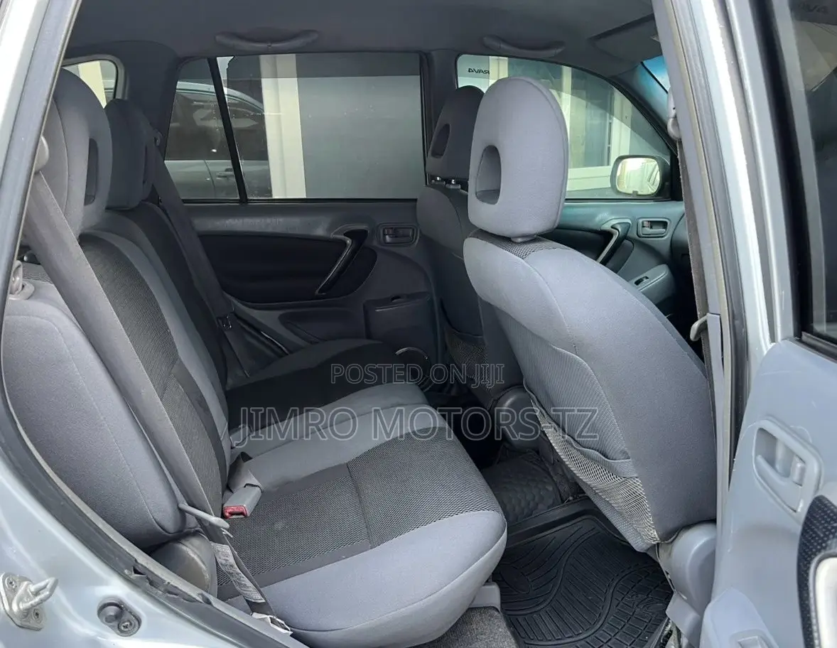 Toyota RAV4 Automatic 2003 Silver