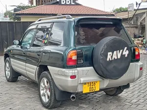 Toyota RAV4 1999 Green