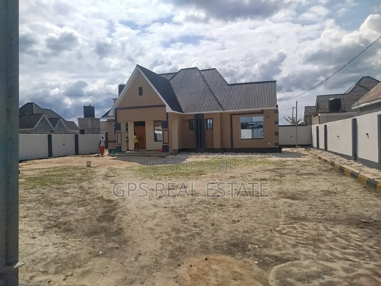 3bdrm House in Kibada Mwela, Kigamboni for sale