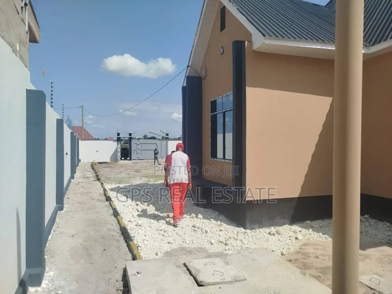 3bdrm House in Kibada Mwela, Kigamboni for sale