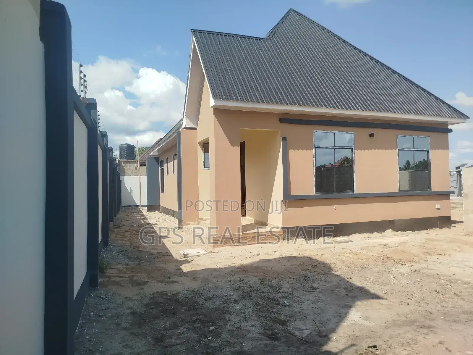 3bdrm House in Kibada Mwela, Kigamboni for sale