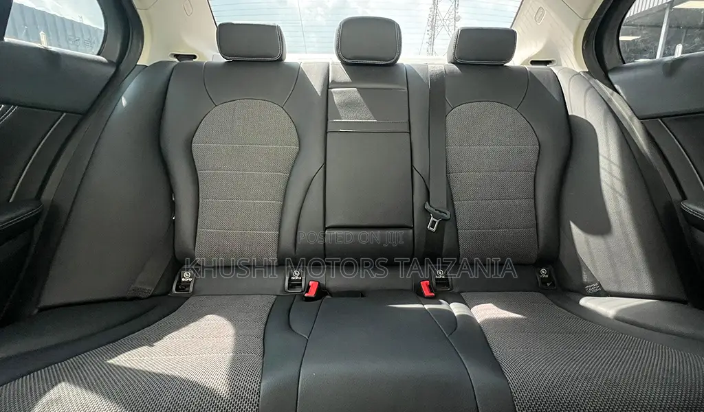 Mercedes-Benz C220 2015 Black