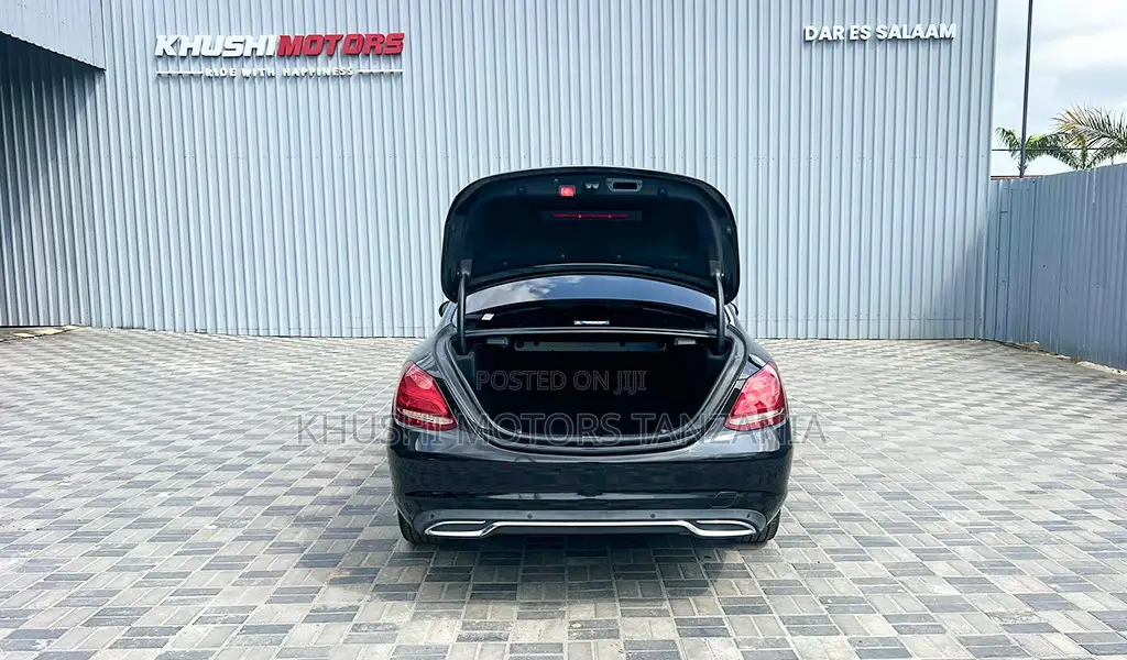 Mercedes-Benz C220 2015 Black