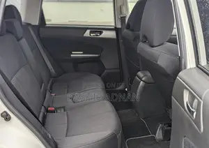 Subaru Forester 2011 Pearl