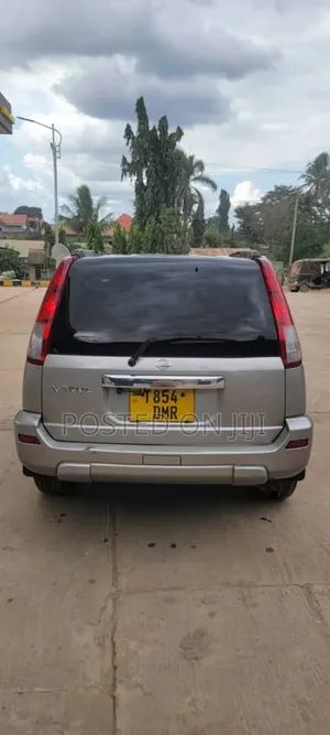 Nissan X-Trail 2005 Gray