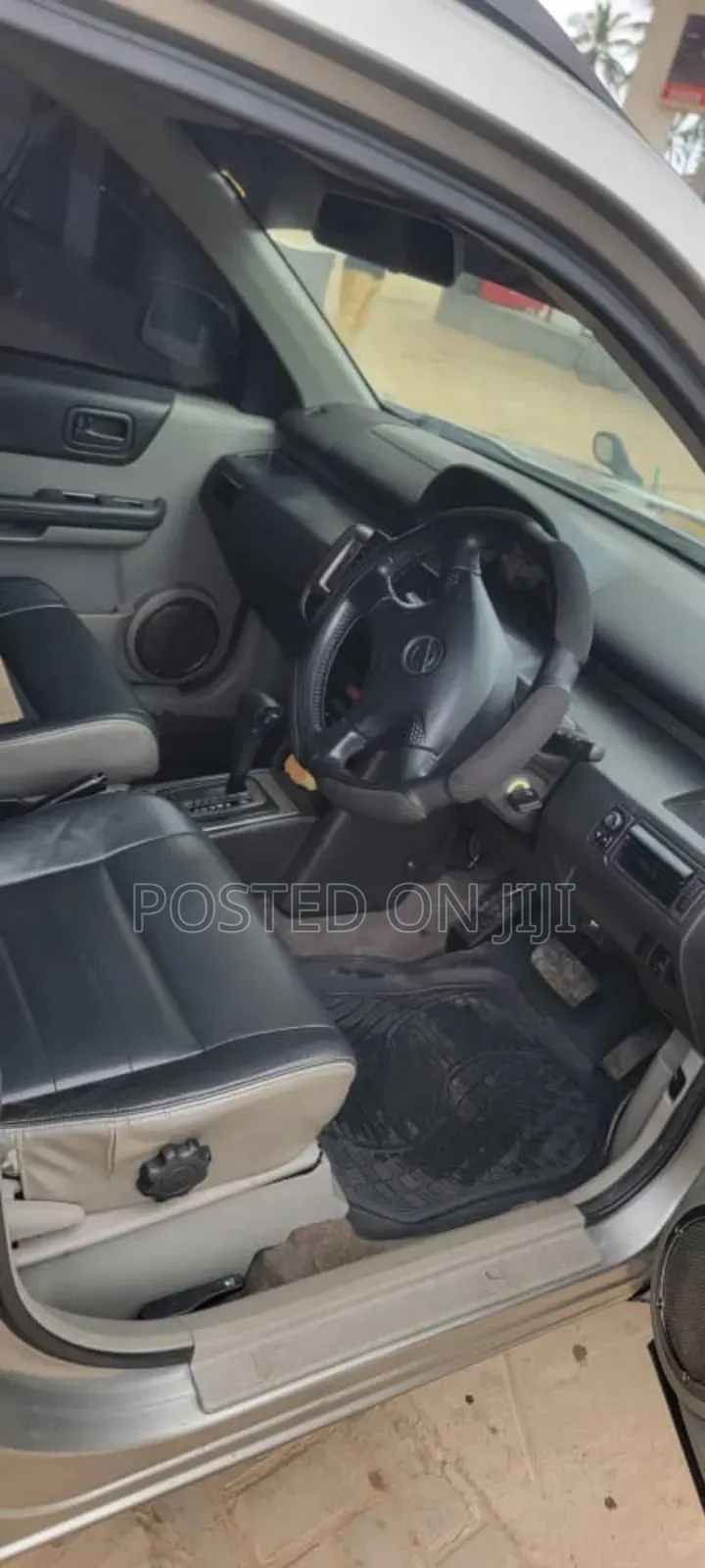 Nissan X-Trail 2005 Gray