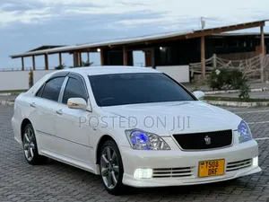 Toyota Crown 2007 White