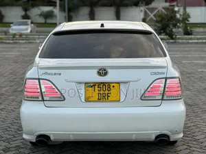 Toyota Crown 2007 White