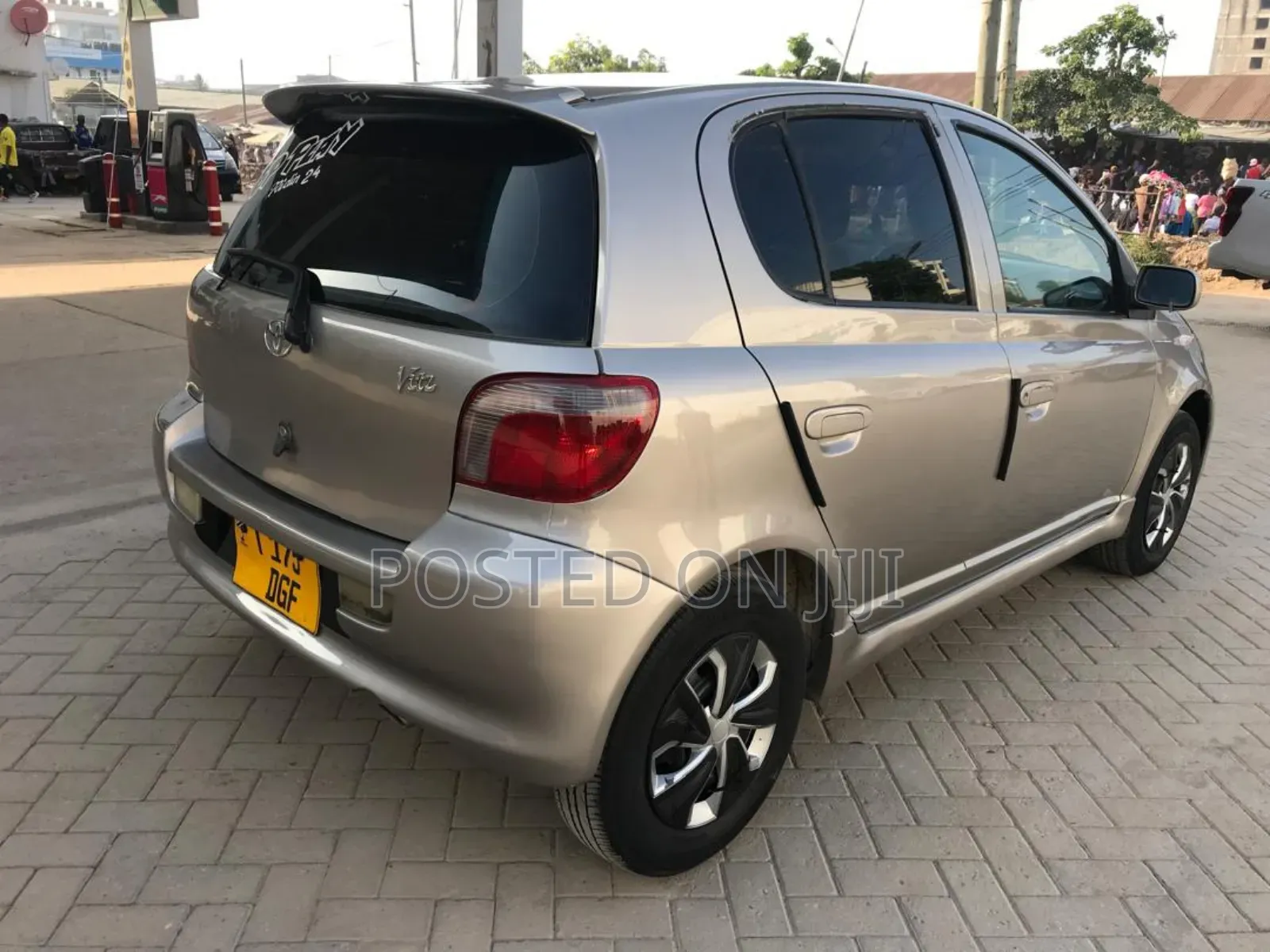 Toyota Vitz 2006 Gray