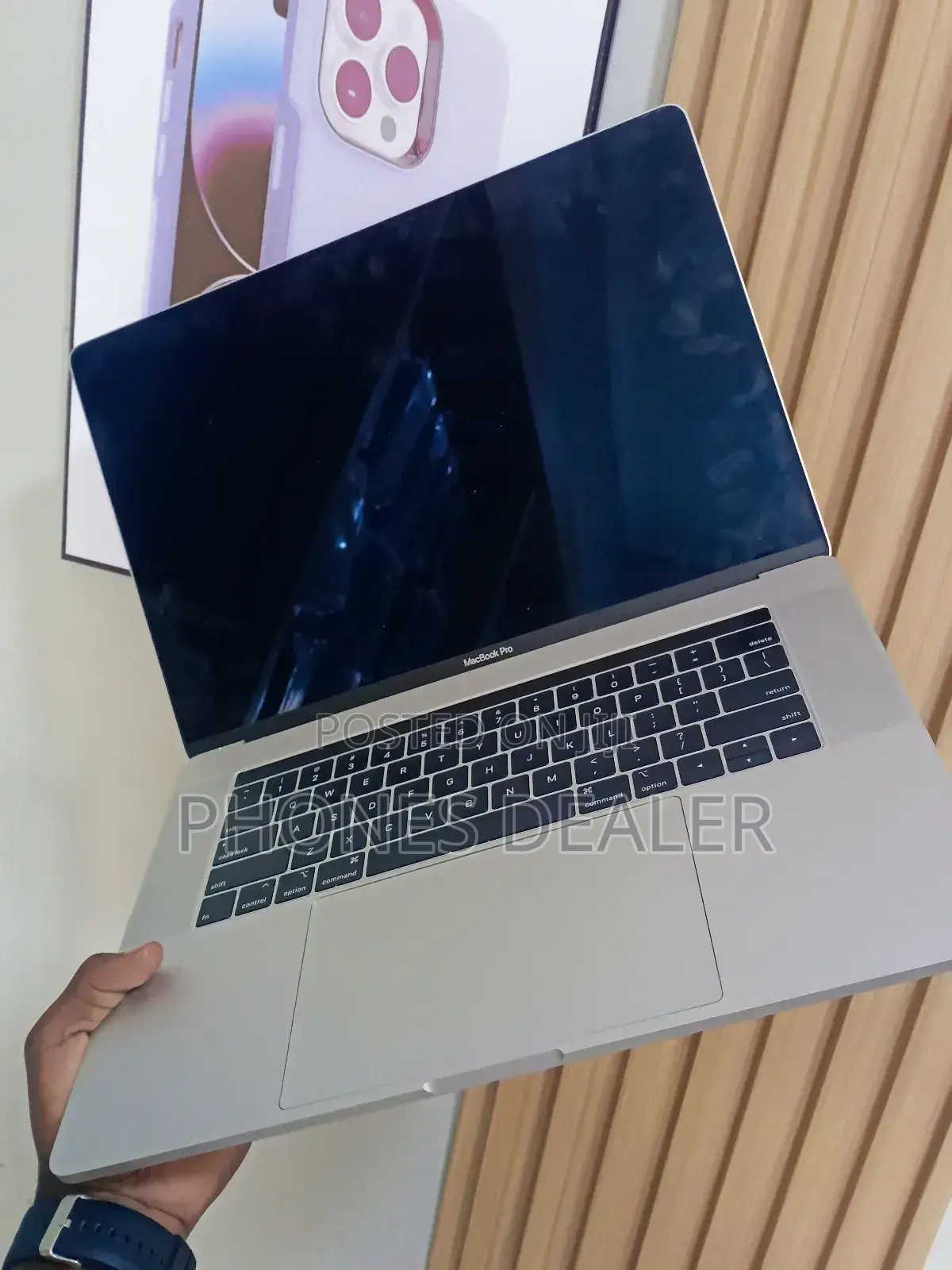 Laptop Apple MacBook Pro 2019 16GB Intel Core I9 SSD 512GB