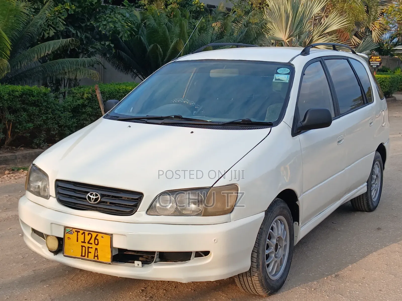 Toyota Ipsum 240i Limited 4WD 2002 White