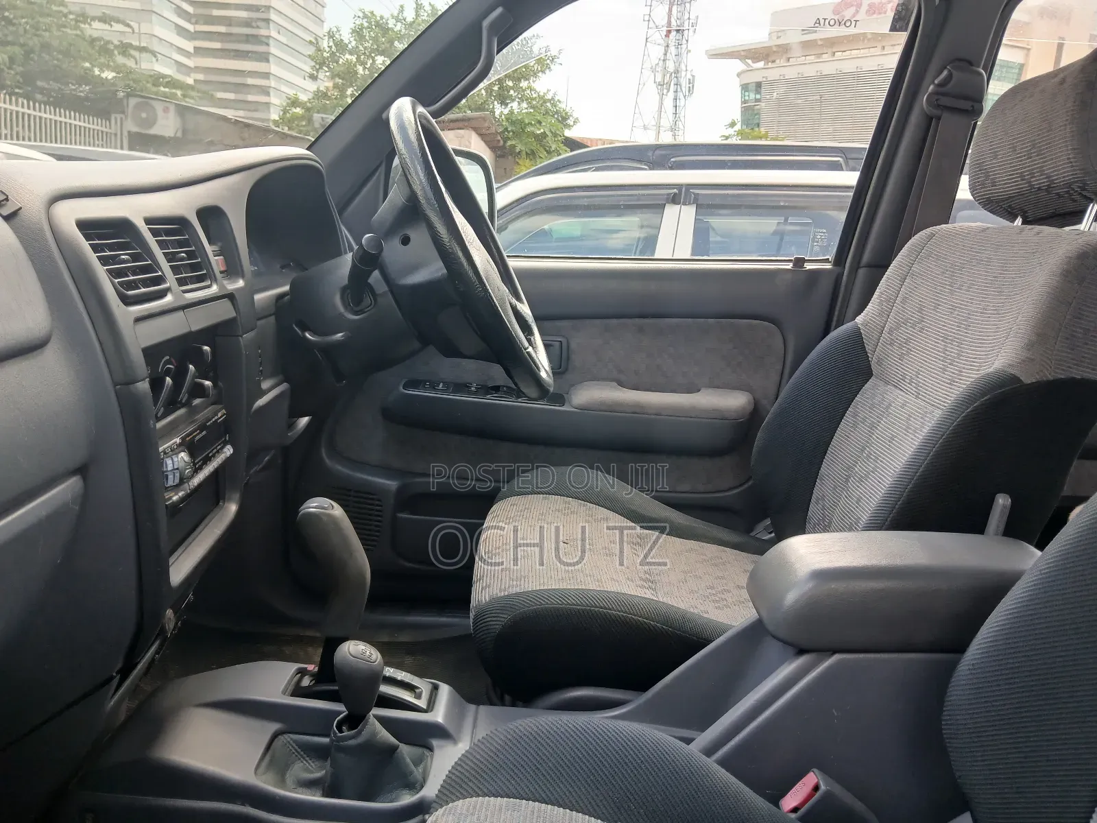 Toyota Hilux 2002 Gray
