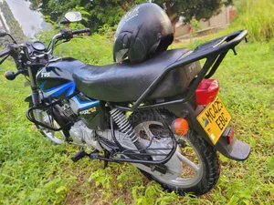 TVS HLX 125 2024 Black