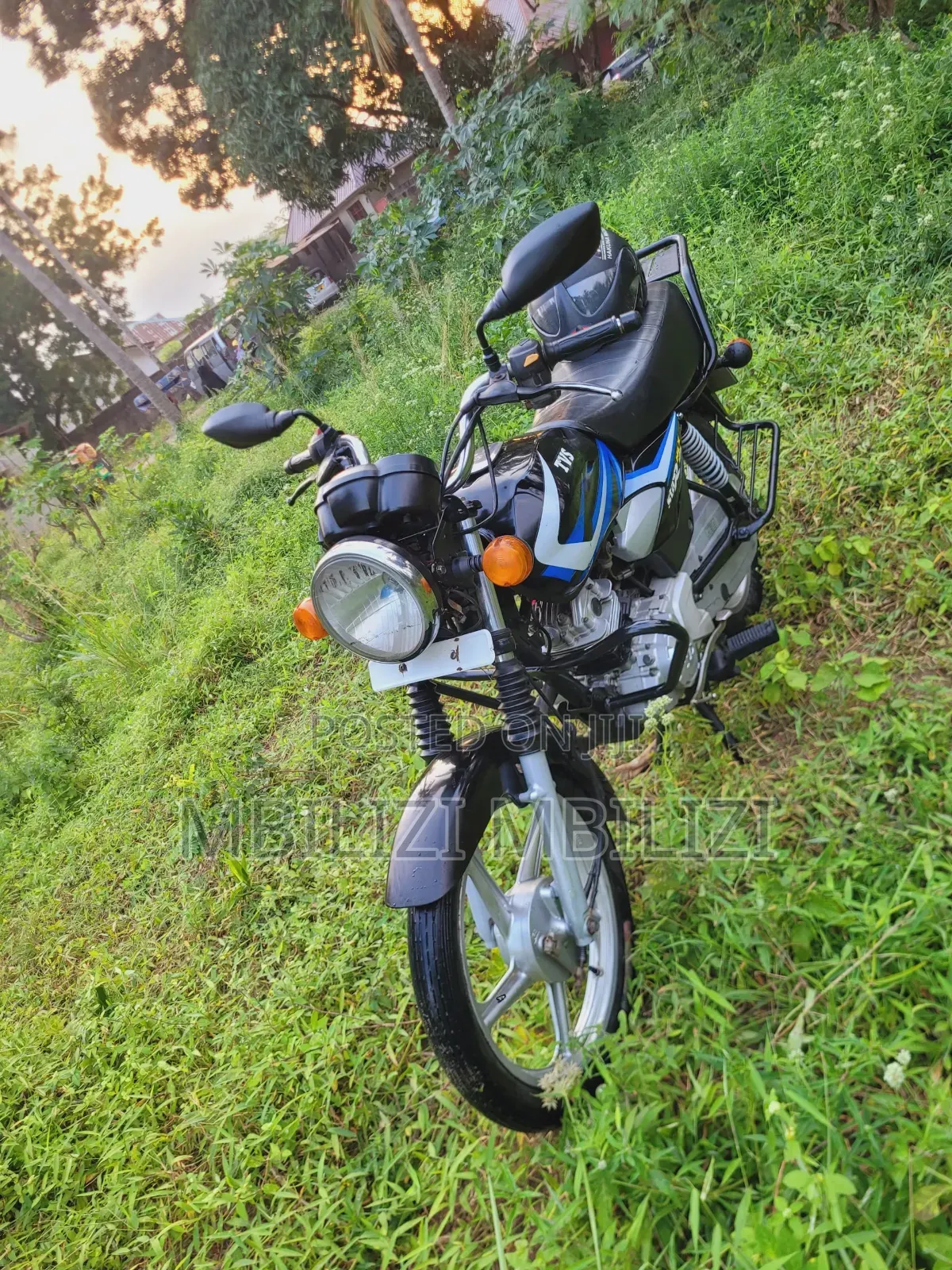 TVS HLX 125 2024 Black