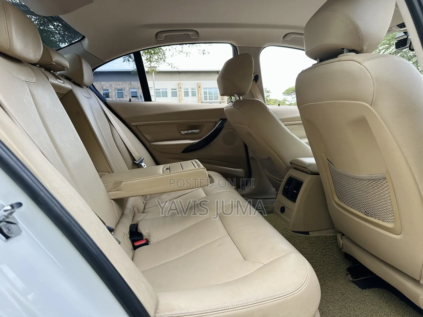 BMW 320i 2013 White