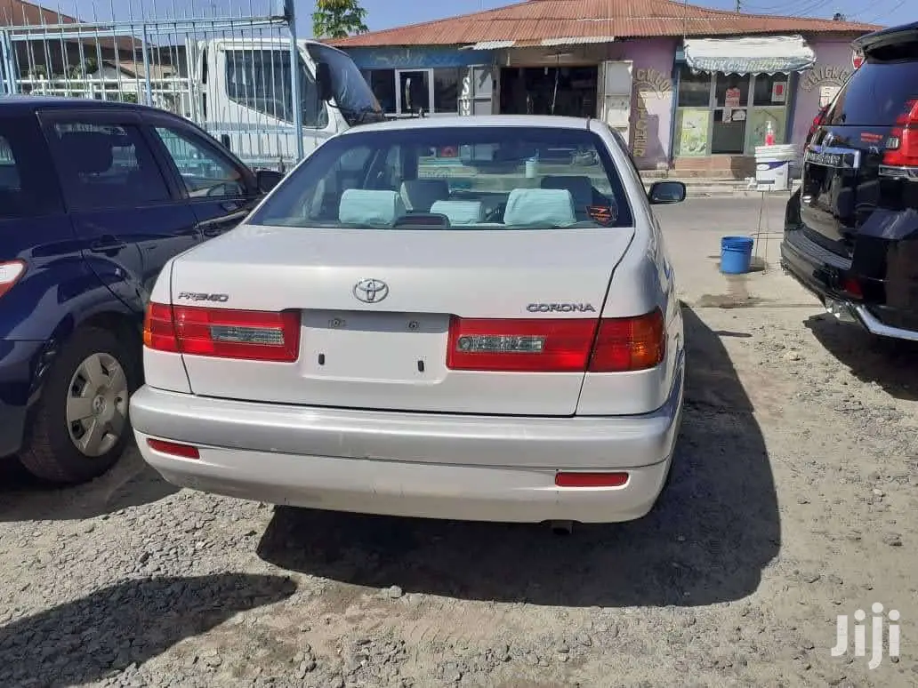 New Toyota Corona 1999 White