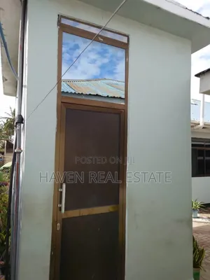 10bdrm House in Bagamoyo for sale