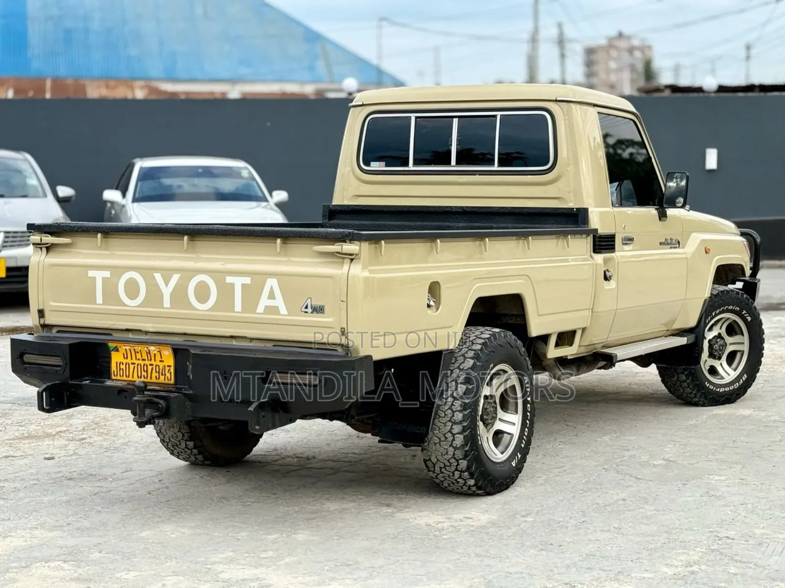 Toyota Land Cruiser 4.5 V8 TD STD 2010 Beige