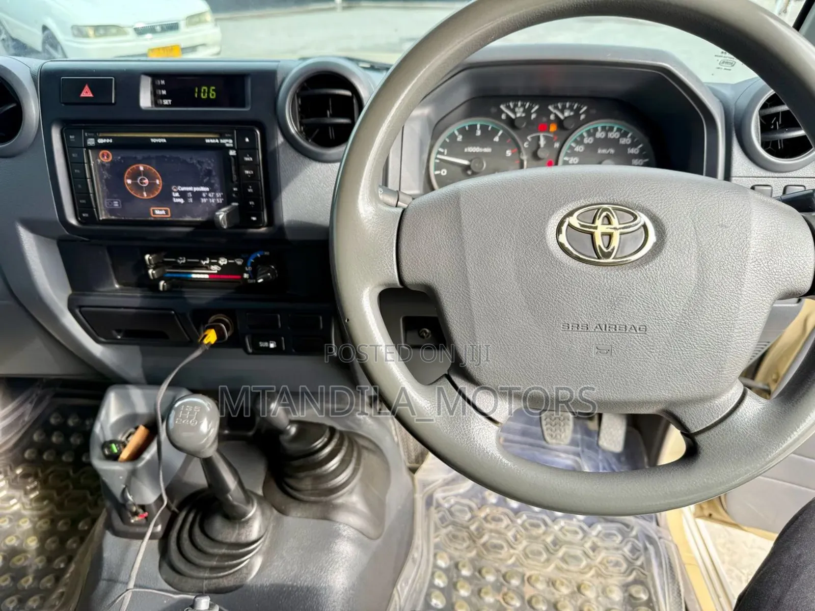 Toyota Land Cruiser 4.5 V8 TD STD 2010 Beige