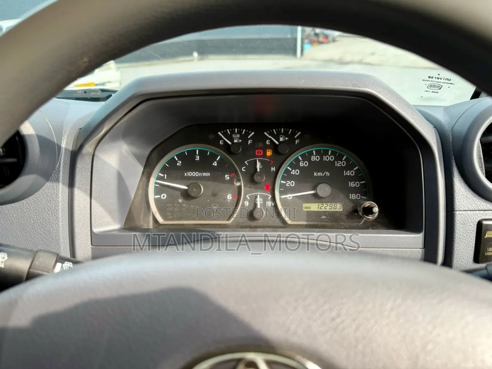 Toyota Land Cruiser 4.5 V8 TD STD 2010 Beige